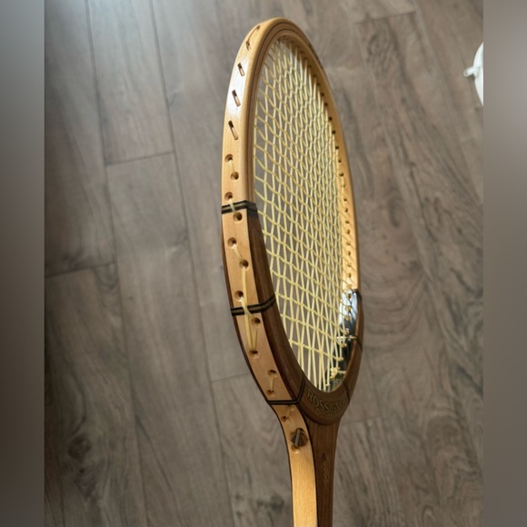 Rossignol Elite Wooden Tennis Racket with Cover - Picture 5 of 16